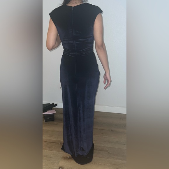 navy velvet dress - Picture 4 of 7
